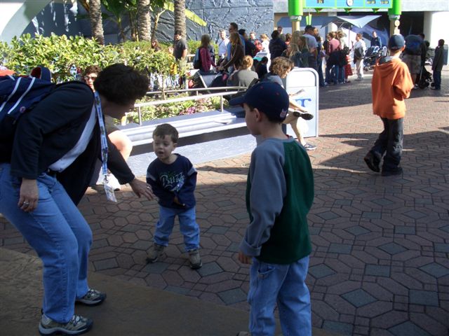 Disneyland 2006 002.JPG