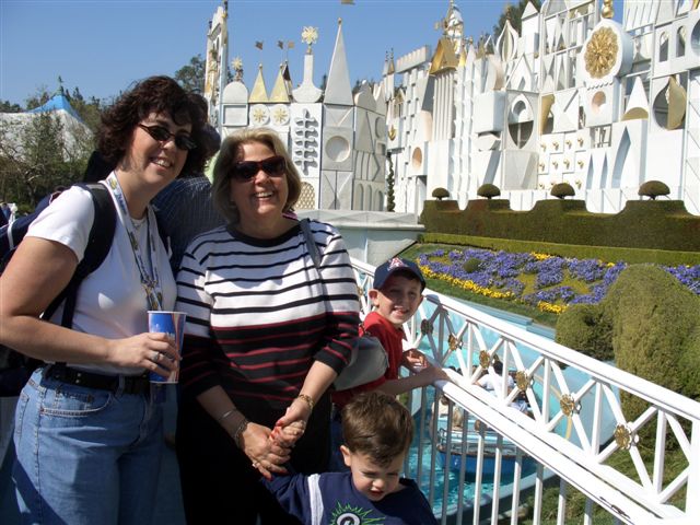 Disneyland 2006 013.JPG
